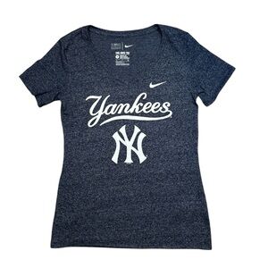 Nike Yankees Blue T-Shirt Women’s Small MLB New York Baseball Tee